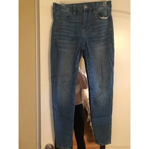 Medium Wash AE Curvy Hi Rise Jeggings